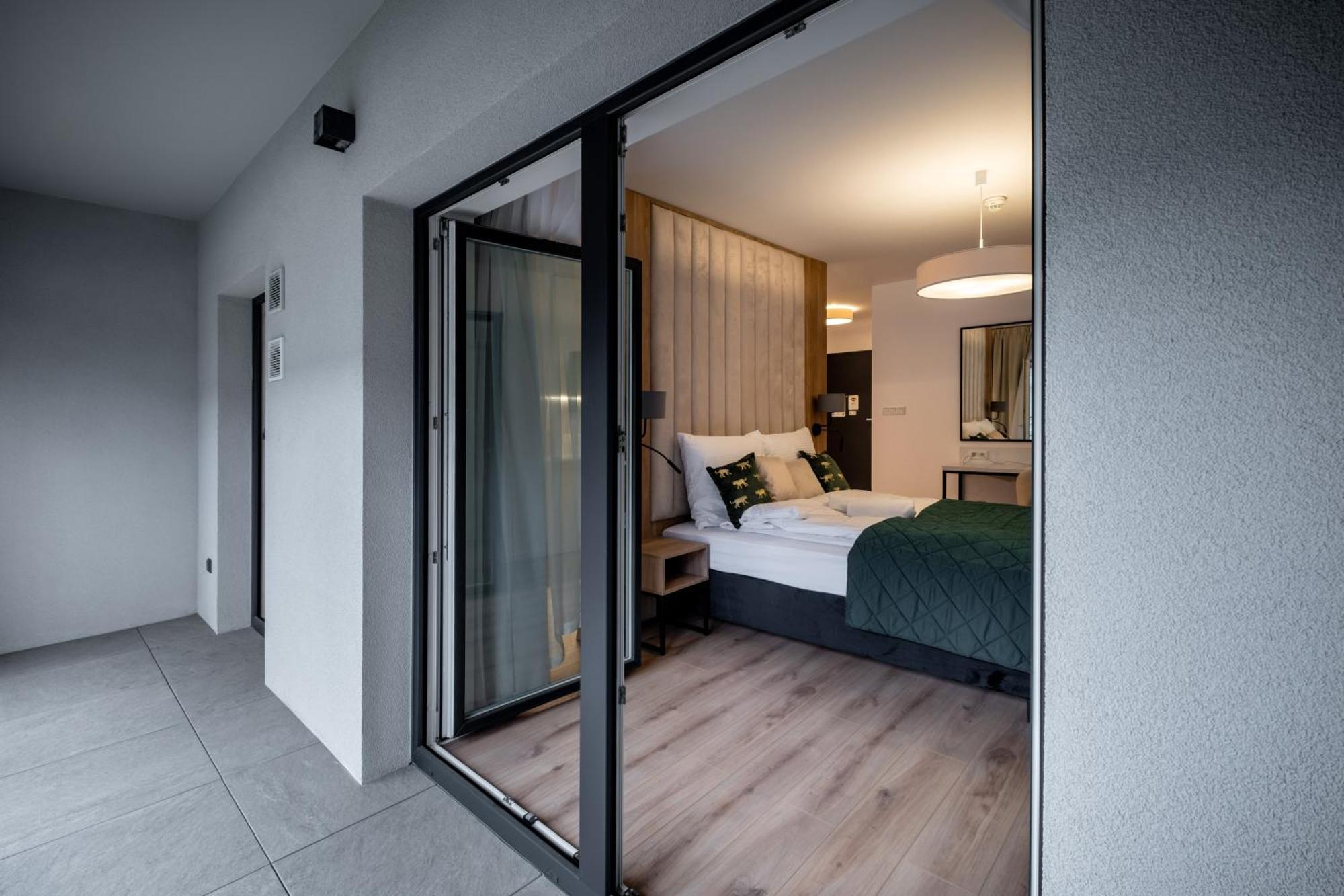 Rentplanet - Atal City Square Wrocław Eksteriør billede